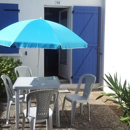 Apartment Mezzanine A 200m De La Plage, Terrasse, Parking Prive, Animaux Admis - - Fr-1-194-272 La Faute-sur-Mer
